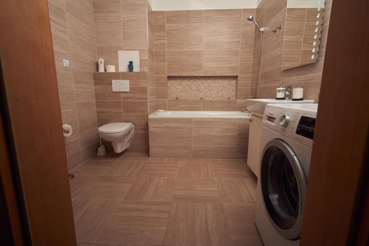 Apartman A&M Banská Bystrica Exteriör bild