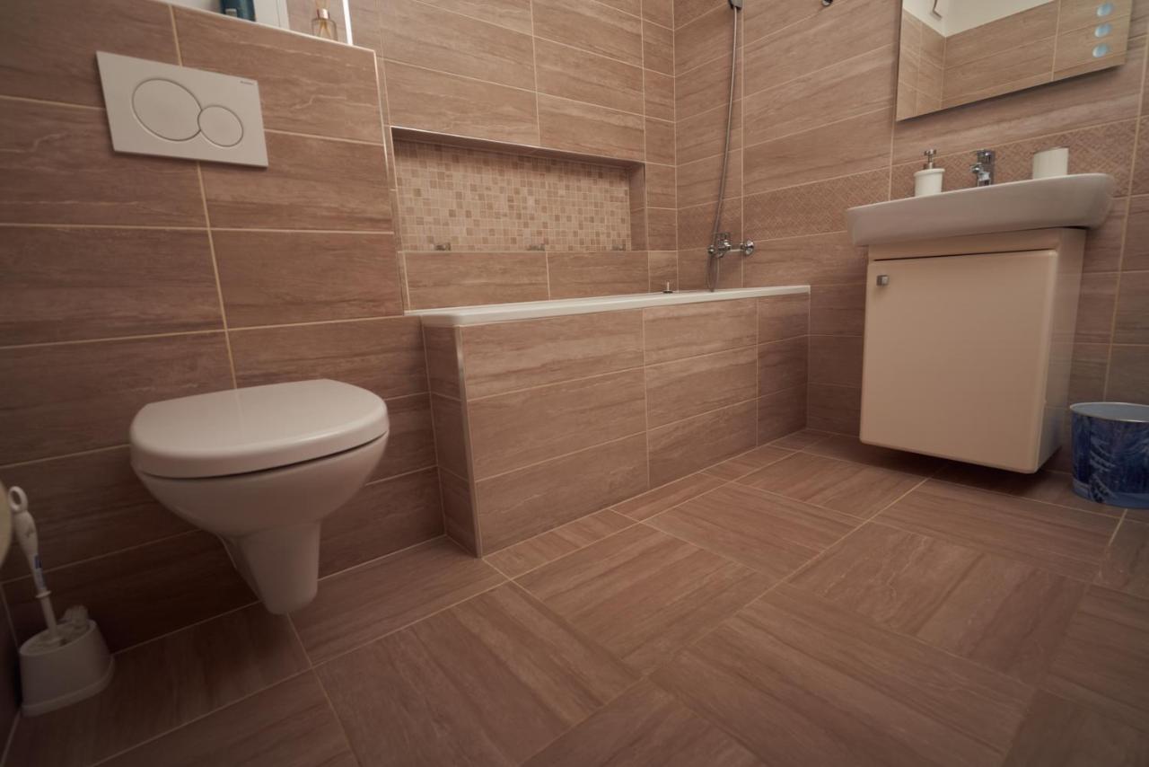 Apartman A&M Banská Bystrica Exteriör bild